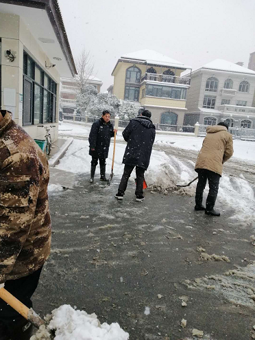 常德市康都物業(yè)服務(wù)有限公司,常德保安服務(wù)公司,保潔服務(wù),綠化服務(wù),搬運服務(wù),墻外高空清洗服務(wù)