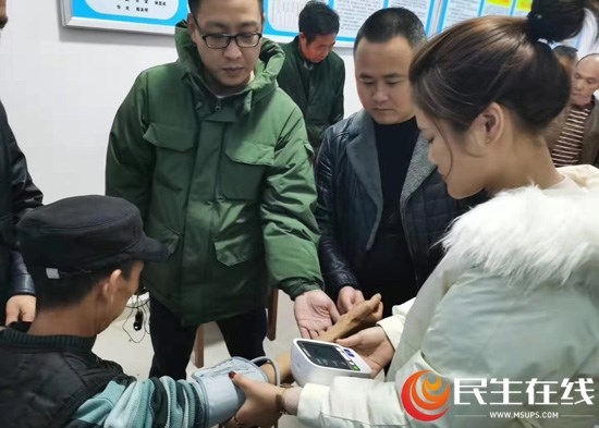 常德市康都物業服務有限公司,常德保安服務公司,保潔服務,墻外高空清洗服務