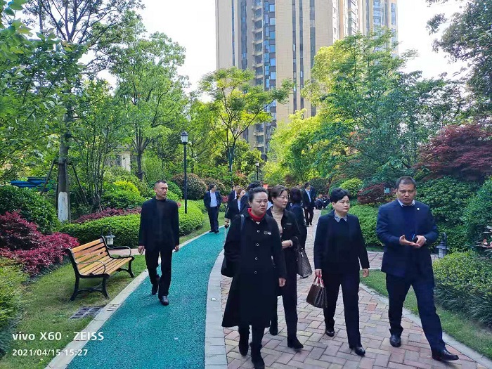 常德市康都物業服務有限公司,常德保安服務公司,保潔服務,墻外高空清洗服務